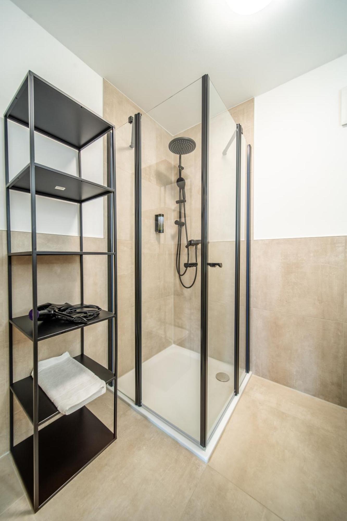 קובלנץ Coblenz Suites מראה חיצוני תמונה